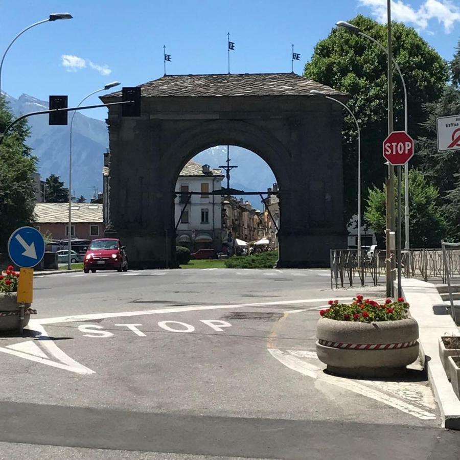 Apartmán A Casa Di Gio Aosta Exteriér fotografie